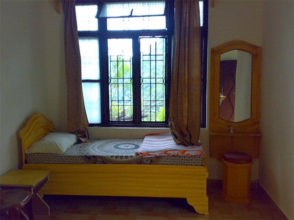 Room & Cottage